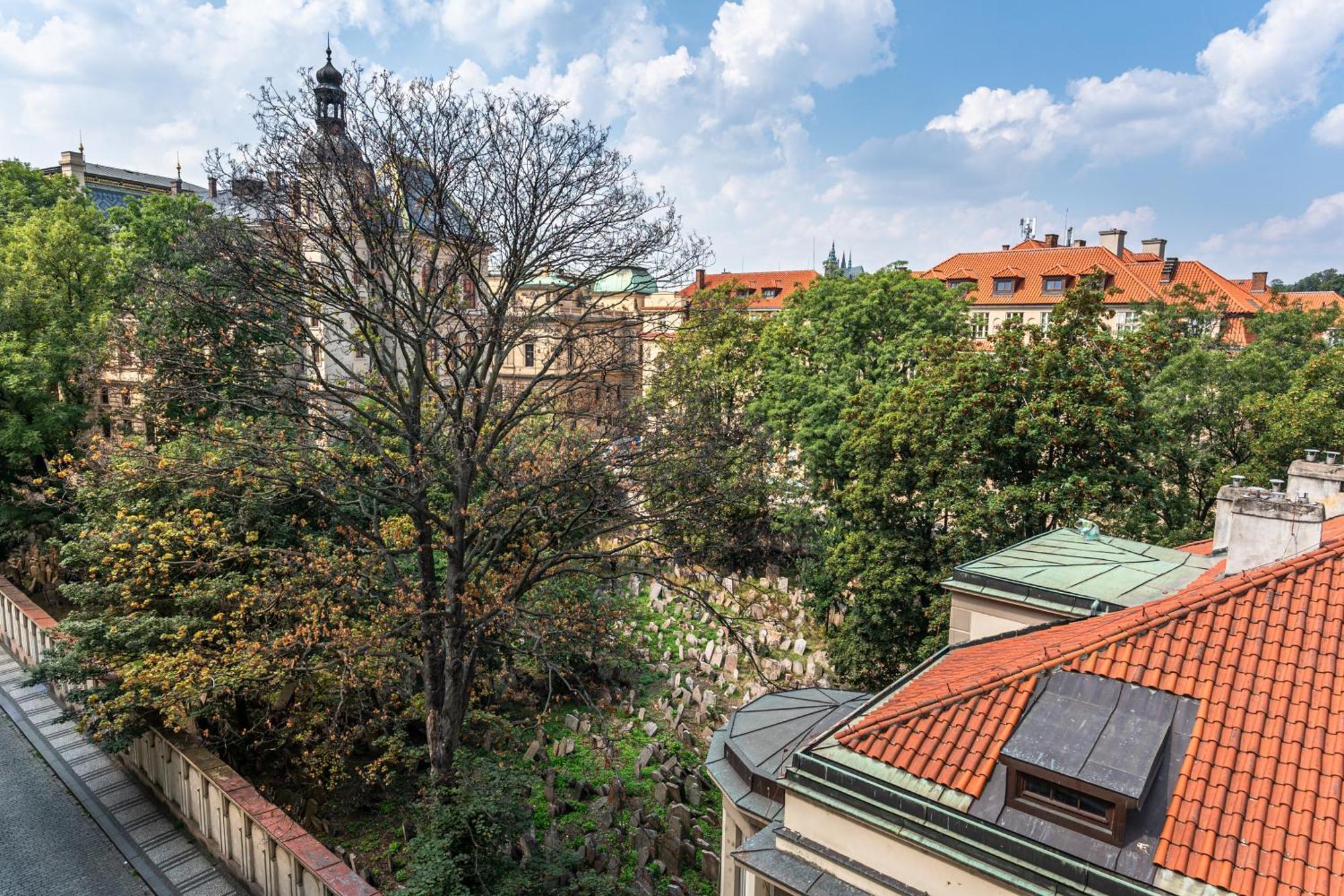 Wishlist Residences - Old Town Square * Prag