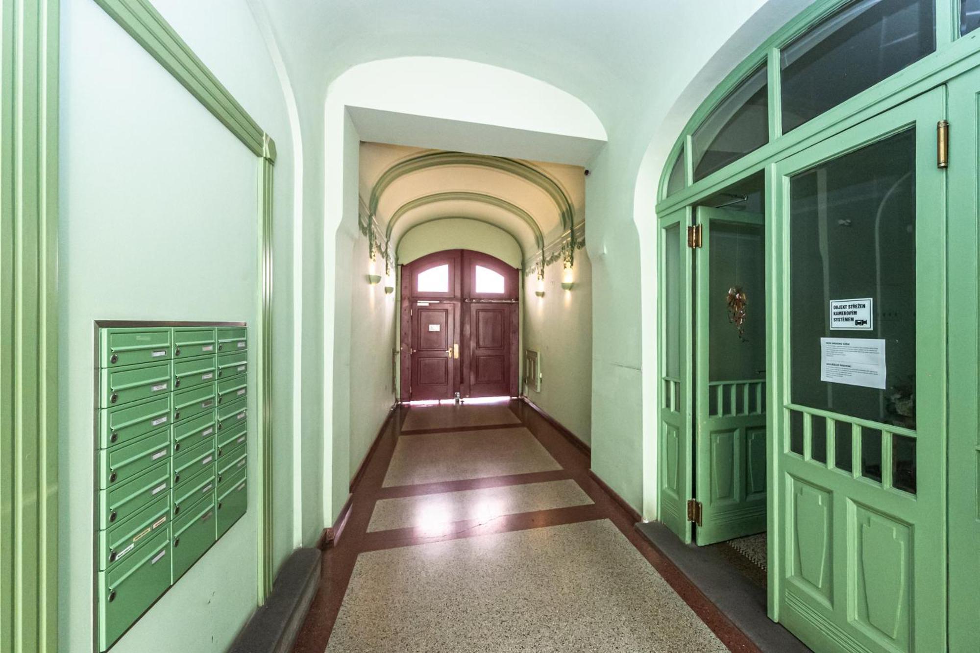 Wishlist Residences - Old Town Square * Prag
