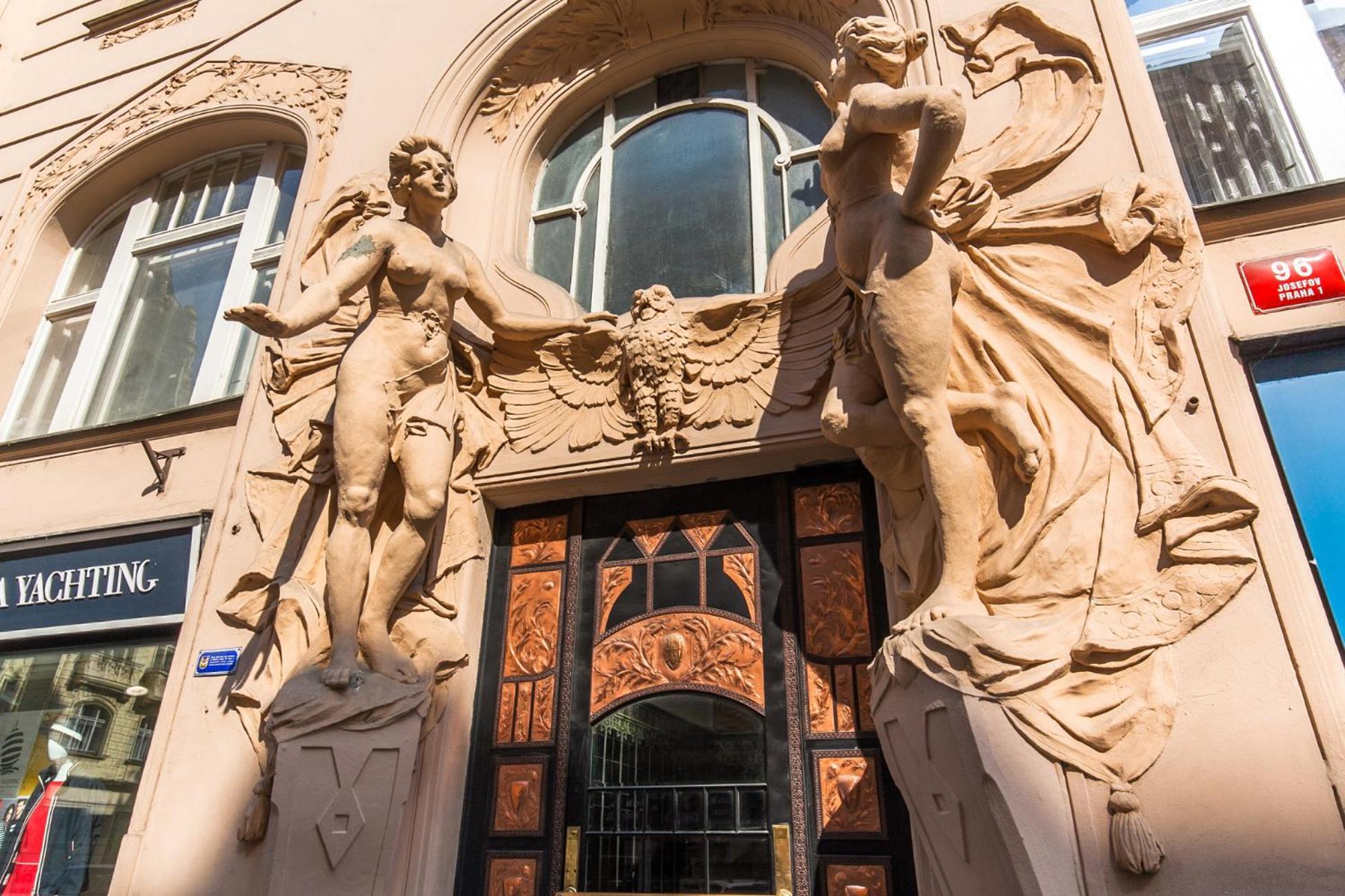 Wishlist Residences - Old Town Square * Prag